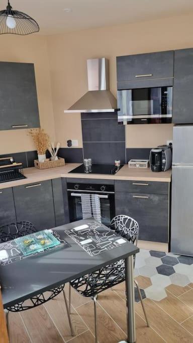 Studio Refait A Neuf Classe 3 Etoiles Châtel-Guyon Esterno foto