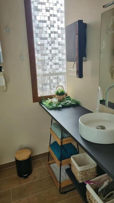 Studio Refait A Neuf Classe 3 Etoiles Châtel-Guyon Esterno foto